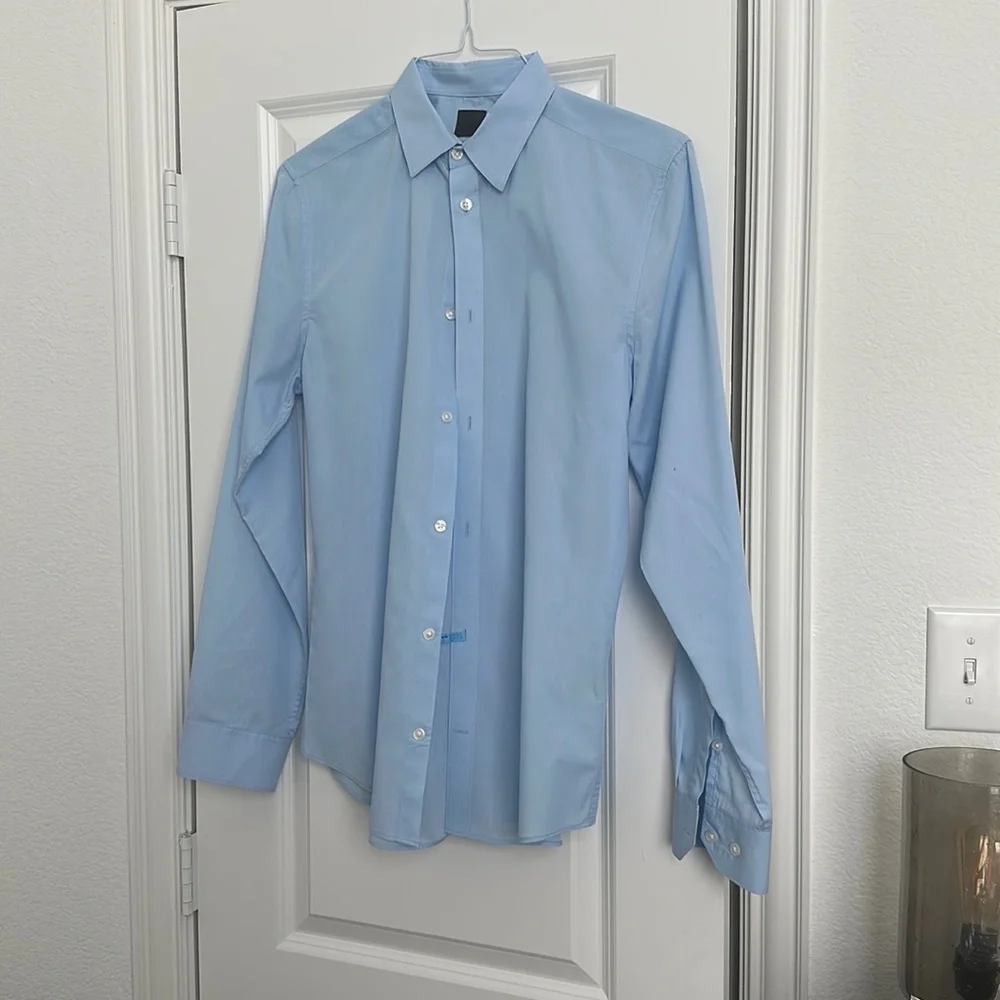 H&M Slim Fit Button Down - Picture 1 of 1